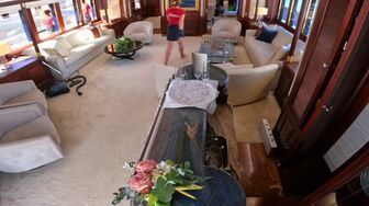 Below Deck Mediterranean S11E15 1080p ENGLISH SUBT