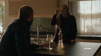 Signora Volpe S03E02 Goldilocks is Dead 720p AMZN WEB-DL DDP5 1 H 264-NTb